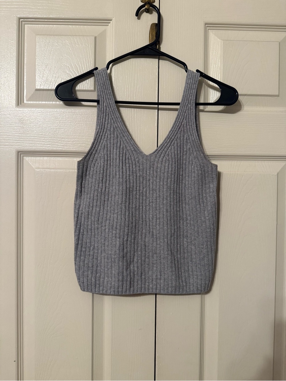 GAP Light Gray Ribbed V-Neck Tank
